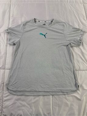 Pre loved PUMA shirt mens size L